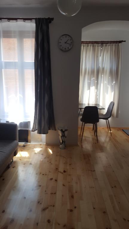 Apt Nr 1 - Cogito.Home- Starowka Z 9 Okien Torun Luaran gambar