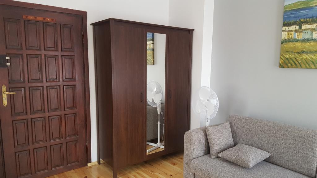 Apt Nr 1 - Cogito.Home- Starowka Z 9 Okien Torun Luaran gambar